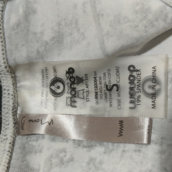 Mono B Women's Marble Athletic Leggings Size Small - Picture 5 of 5